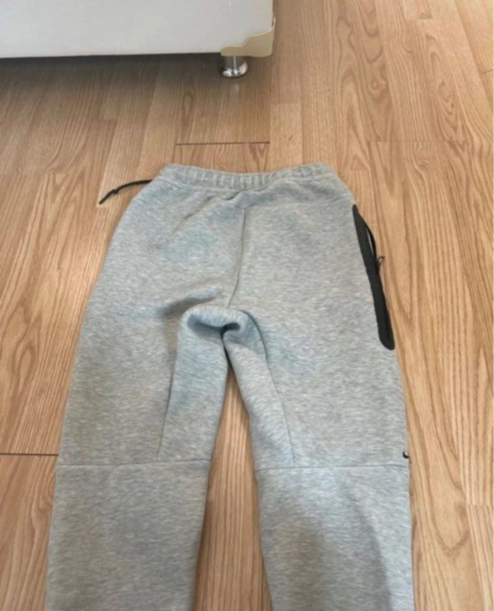 Bas Nike Tech cinza, Tamanho M, Novo com etiqueta. – photo 3